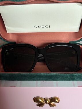 Gucci Black Oversized Square Sunglasses for Women